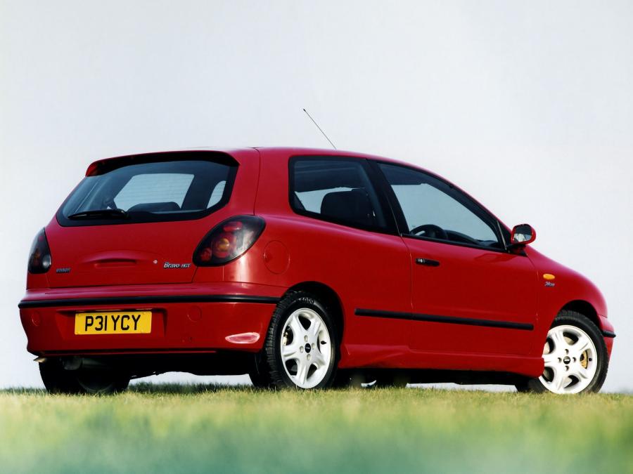  Fiat Bravo HGT 1997 года  (UK) (фото 8 из 10)